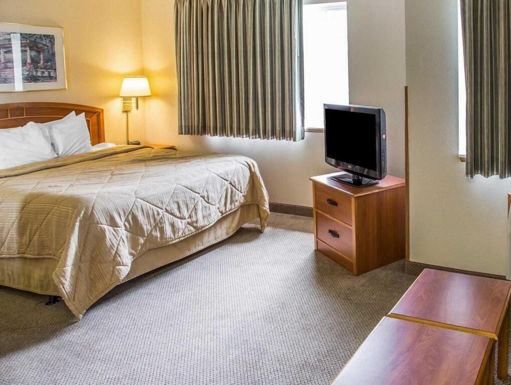 In-room safe, iron/ironing board, free cots/infant beds, rollaway beds