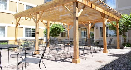 MainStay Suites Dubuque at Hwy 20