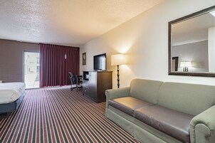 Desk, iron/ironing board, free WiFi, bed sheets