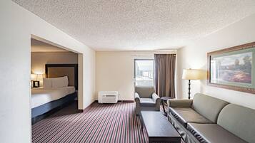 Bureau, fer et planche Ă repasser, Wi-Fi gratuit, draps fournis