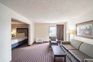 Desk, iron/ironing board, free WiFi, bed sheets