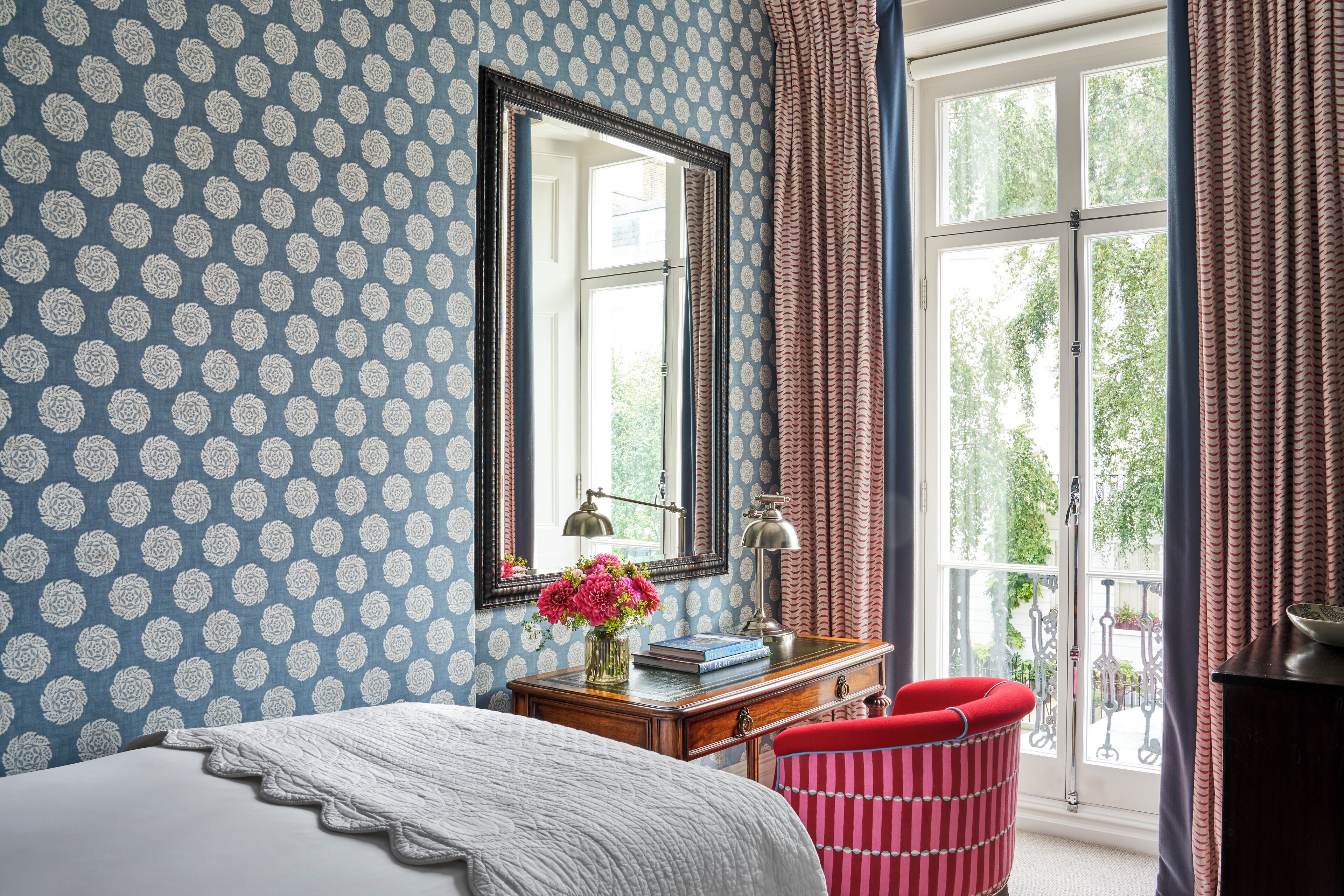 Chambre Simple | Draps italiens Frette, literie de qualité supérieure, minibar