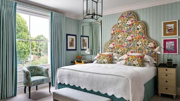 Italienska Frette-lakan, sÀngtillbehör av högsta kvalitet och minibar