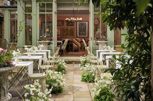 Number Sixteen Hotel, Firmdale Hotels