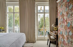 Superior kamer | Italiaanse Frette-lakens, luxe beddengoed, een minibar