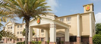 Super 8 by Wyndham Duson Lafayette West Area