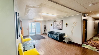 Four Seasons Inn