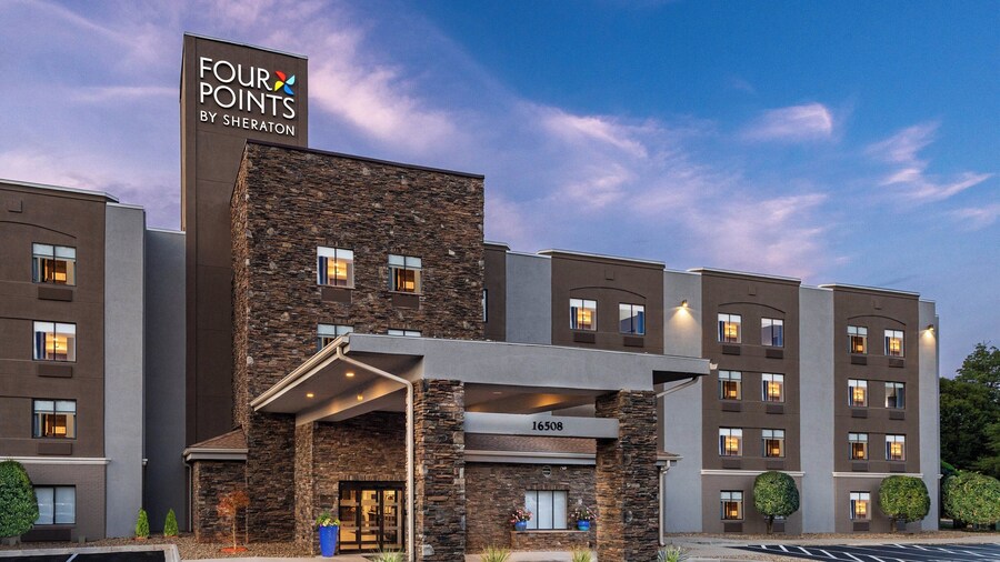 Four Points by Sheraton Charlotte - Lake Norman