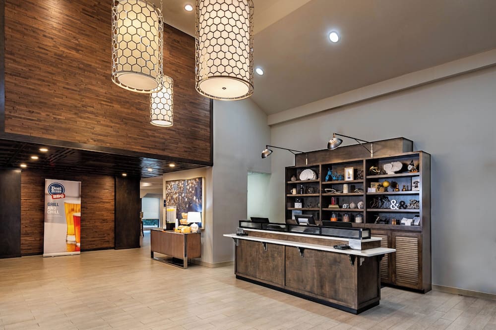 Four Points by Sheraton Charlotte - Lake Norman