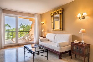 Premium bedding, minibar, in-room safe, desk