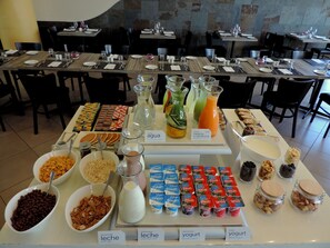 Daily buffet breakfast for a fee