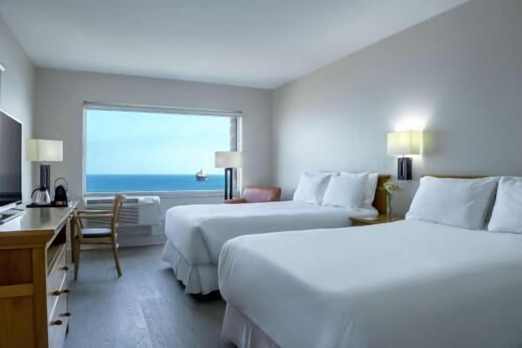 Minibar, in-room safe, desk, blackout curtains