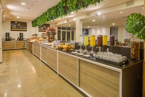 包含每日自助早餐
