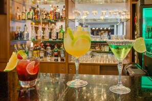 Bar (on property) - Wyndham São Paulo Paulista (São Paulo)