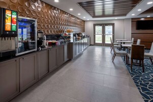 Café da manhã continental grátis todos os dias