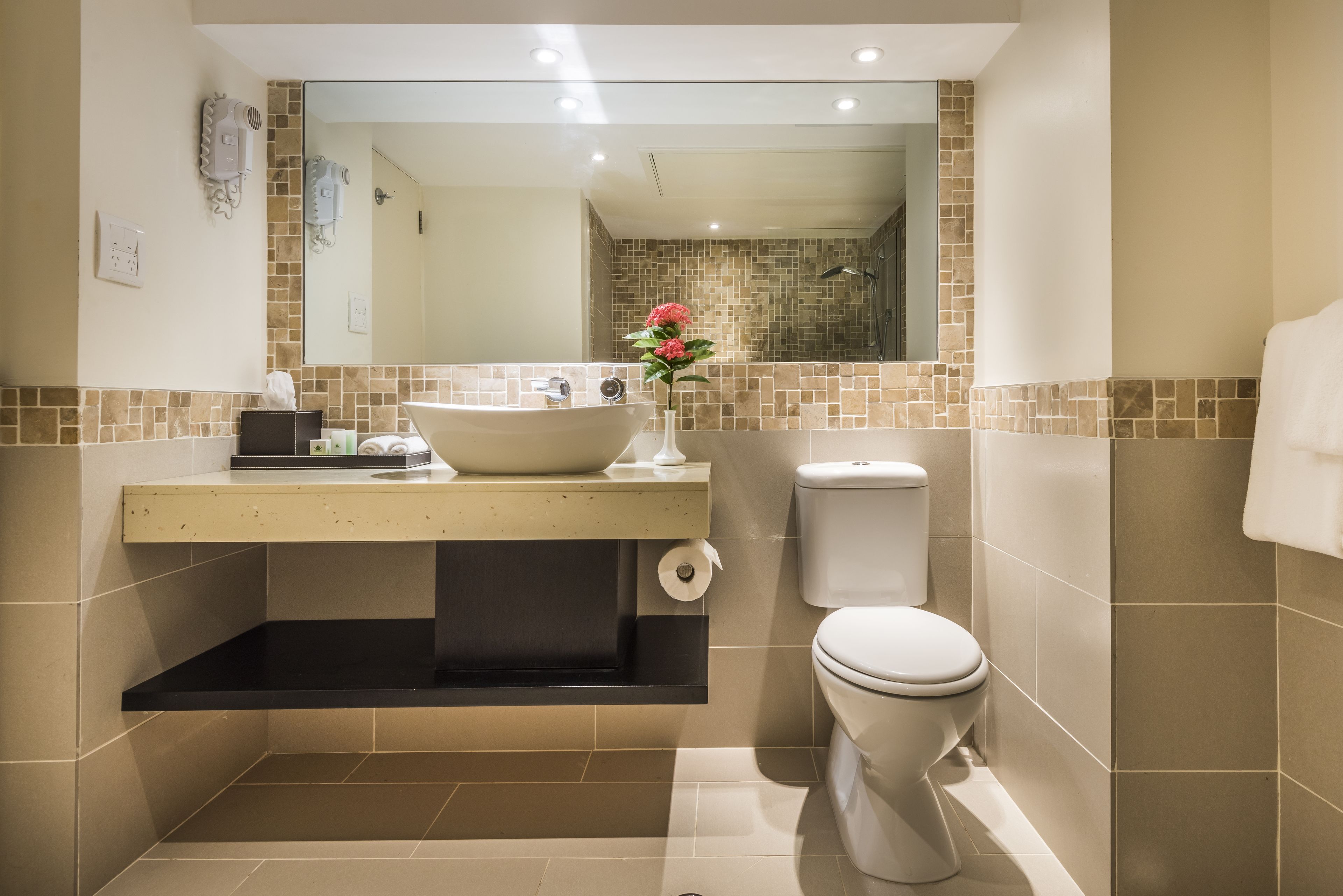 1 bedroom, minibar, in-room safe, desk