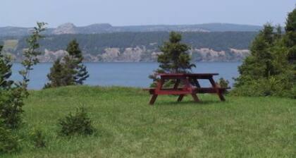 Comerford's Ocean View Efficiency Units