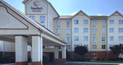 Comfort Suites Airport