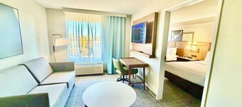 Charlotte Suites