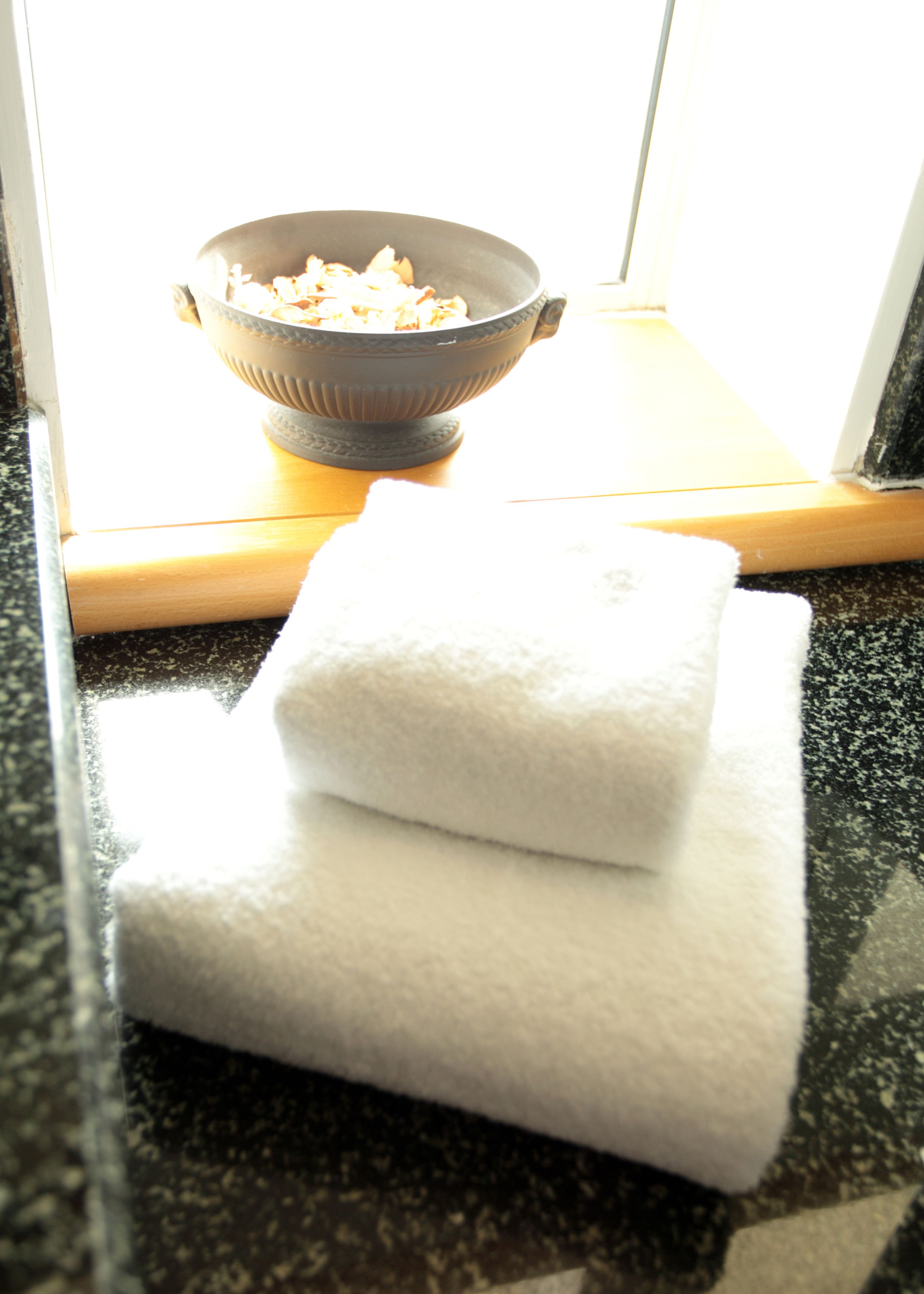 suite, 1 king bed | bathroom amenities | free toiletries, hair dryer, towels