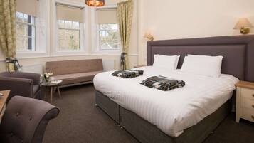 办公桌、熨斗/熨板、免费婴儿床、免费 WiFi