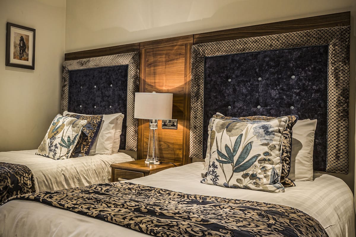 classic twin room | 1 bedroom, premium bedding, desk, blackout curtains