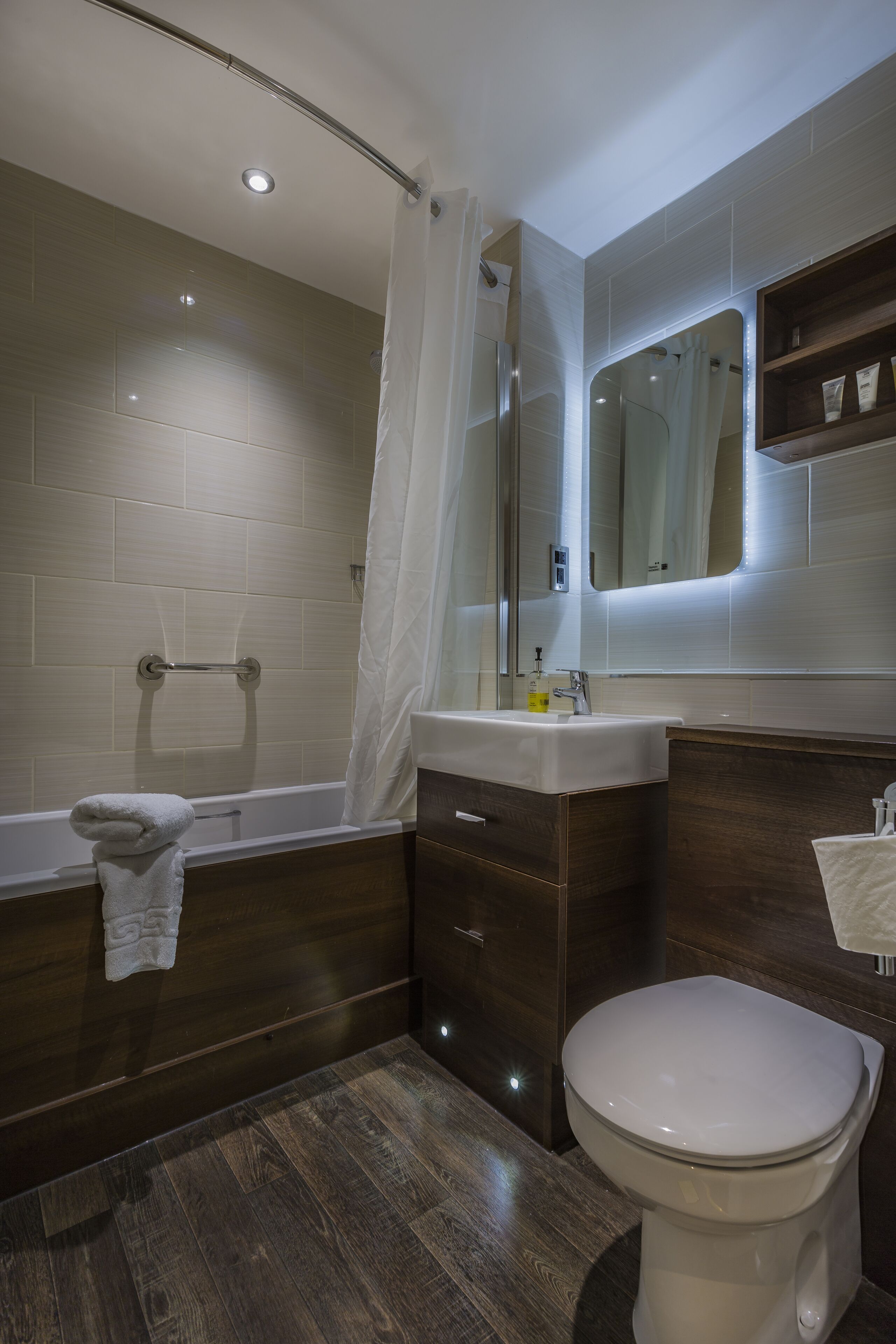 Superior Family Room | Bathroom