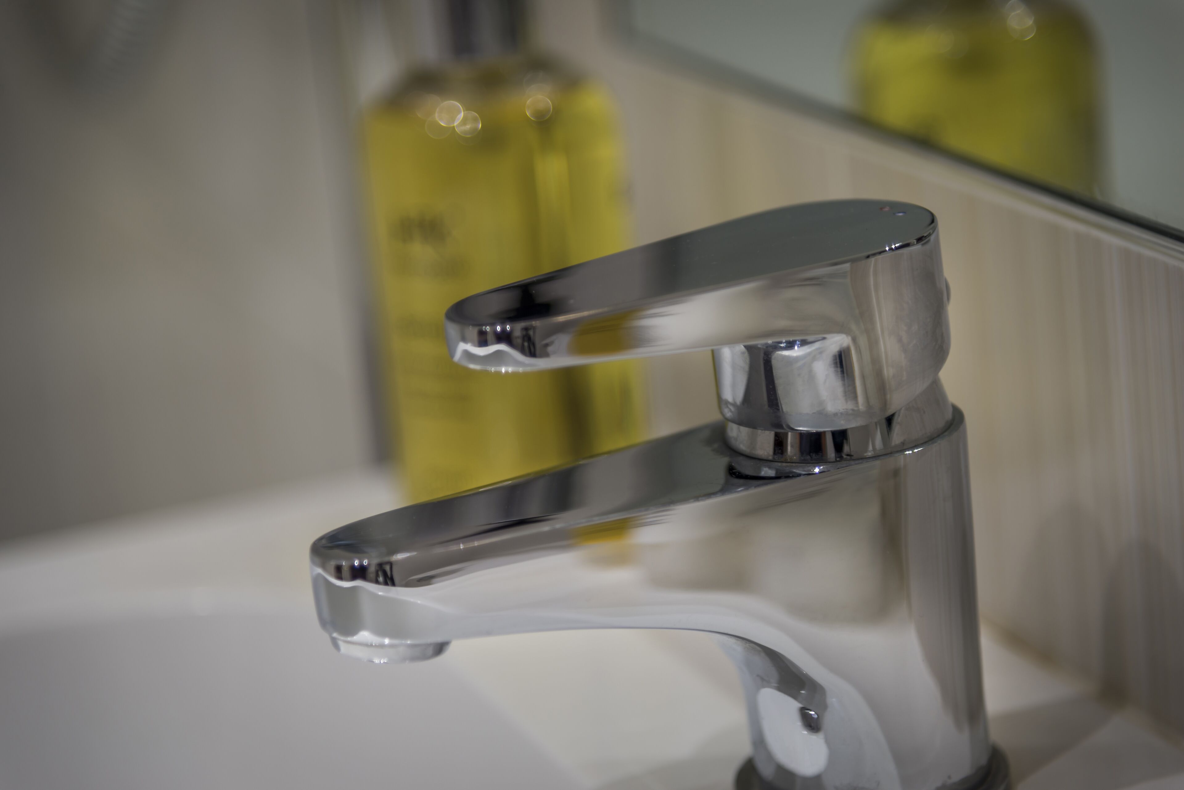 classic single room | bathroom | free toiletries, hair dryer, towels, soap