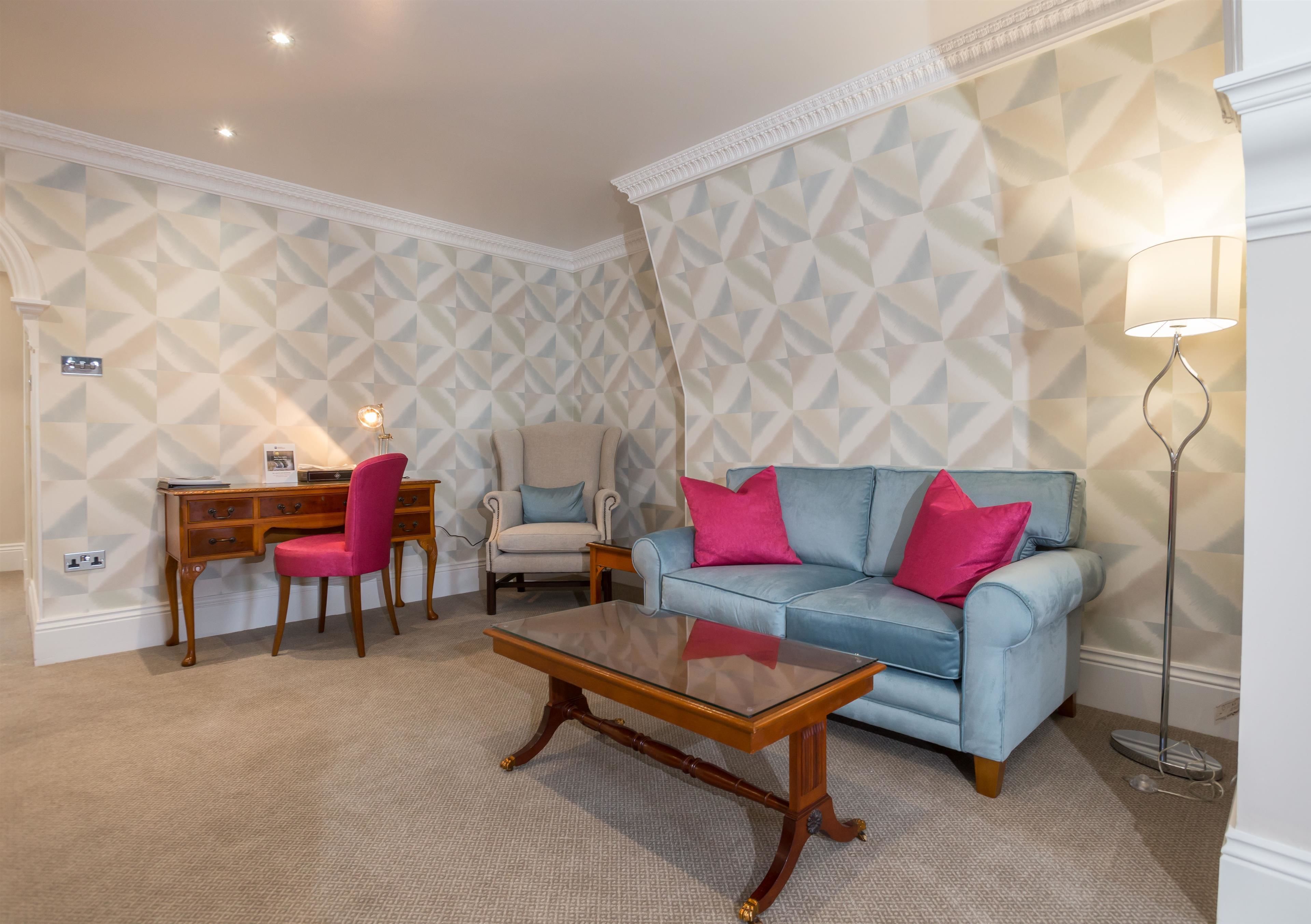 suite, 1 double bed, non smoking | room amenity