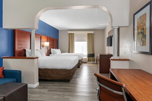 Suite, Multiple Beds, Non Smoking (2 Queen, 2 Person Sofa Bed)