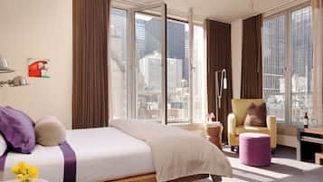 Room, 1 King Bed, Corner | Individually furnished, laptop workspace, iron/ironing board, free WiFi
