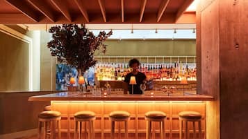 Bar (in der Unterkunft)