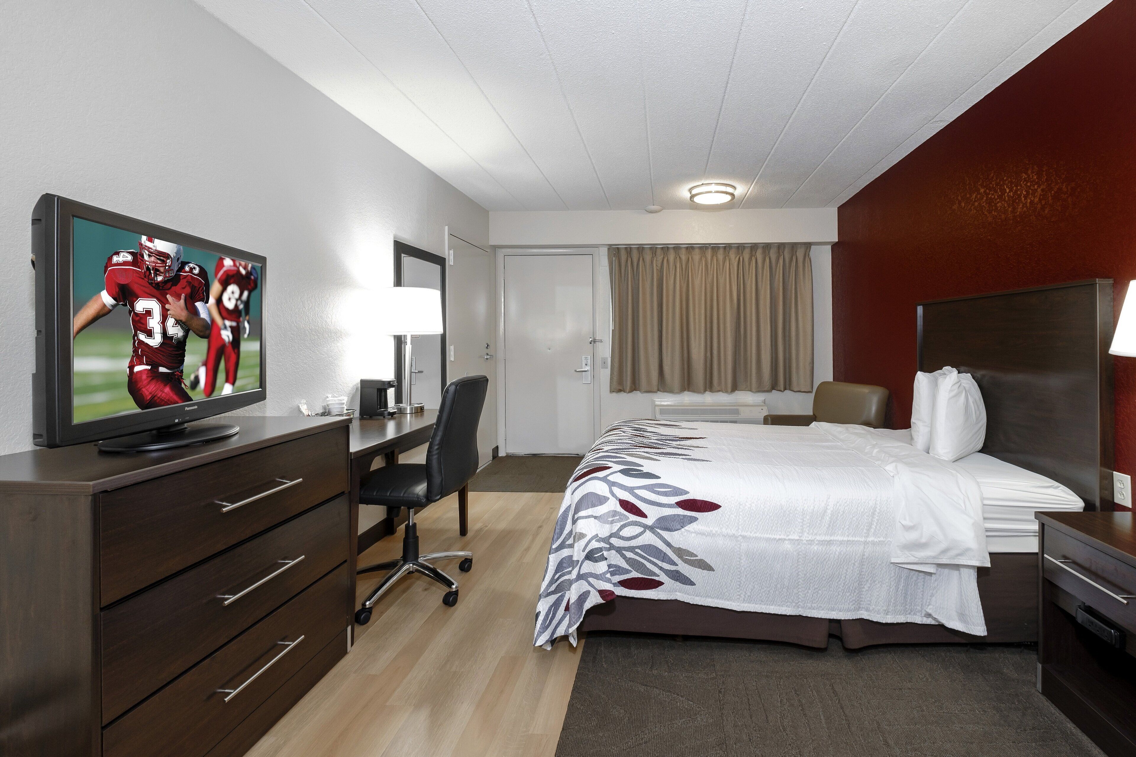 Desk, blackout drapes, iron/ironing board, free WiFi