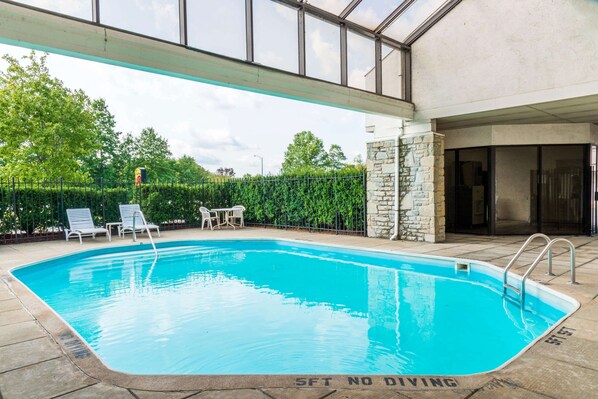Piscina externa sazonal
