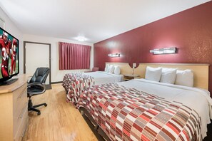 Deluxe-Zimmer, 2 Queen-Betten, Nichtraucher | Schreibtisch, laptopgeeigneter Arbeitsplatz, Verdunkelungsvorhänge