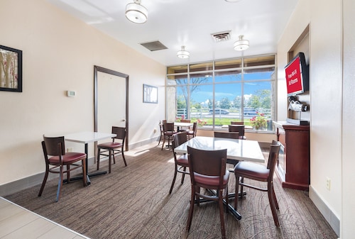 Red Roof Inn Columbus - Grove City