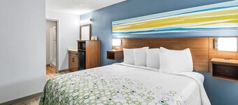 HomeTowne Studios by Red Roof Florence, KY-Cincinnati Airport