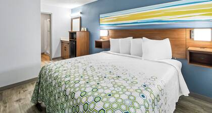 HomeTowne Studios by Red Roof Florence, KY-Cincinnati Airport