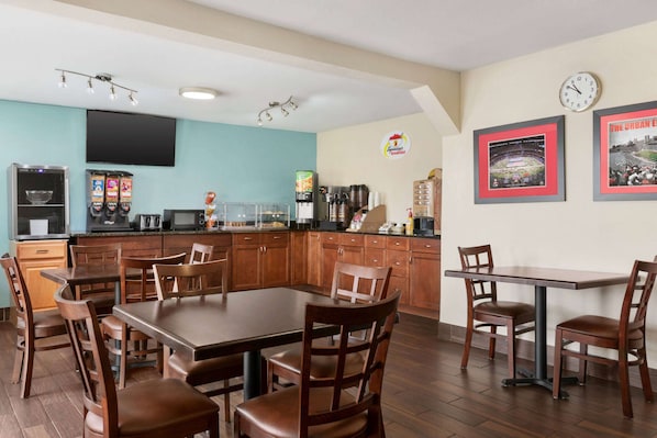 Free daily buffet breakfast