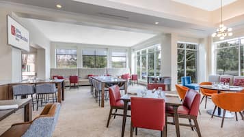 Daily cooked-to-order breakfast for a fee