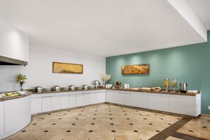Gratis morgenmadsbuffet hver dag