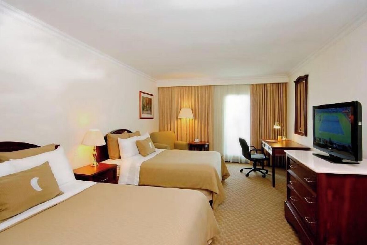 In-room safe, desk, blackout drapes, soundproofing