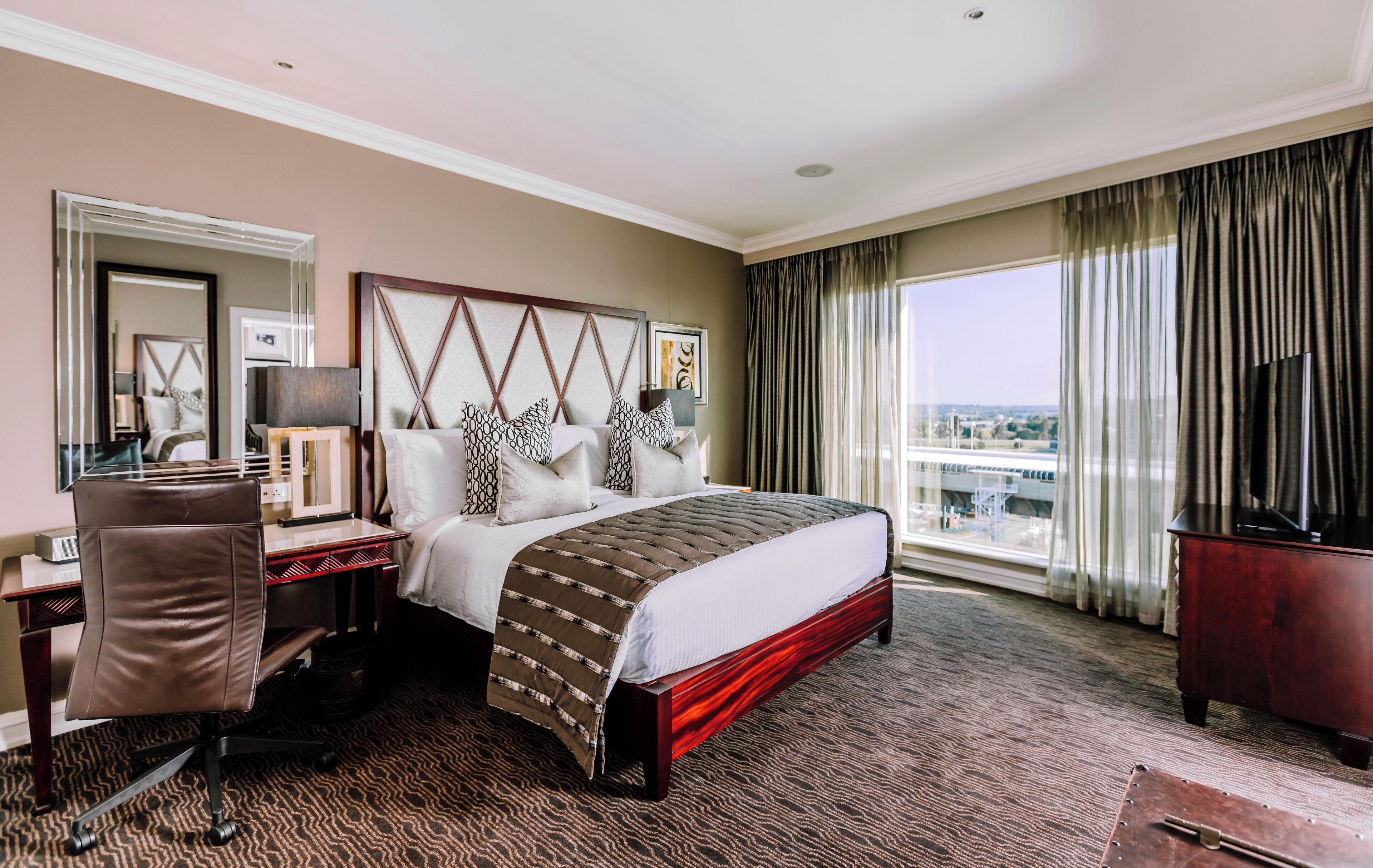 Presidential Suite | Egyptian cotton sheets, premium bedding, pillowtop beds