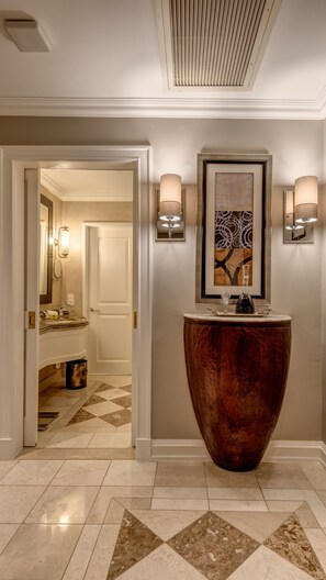 Junior-sviitti, 1 suuri parisÀnky | NÀkymÀ huoneesta