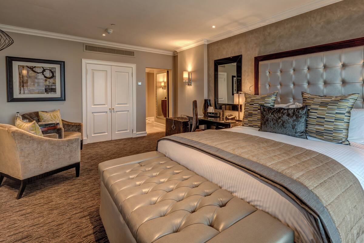 Junior-Suite, 1 King-Bett | Bettwäsche aus ägyptischer Baumwolle, hochwertige Bettwaren