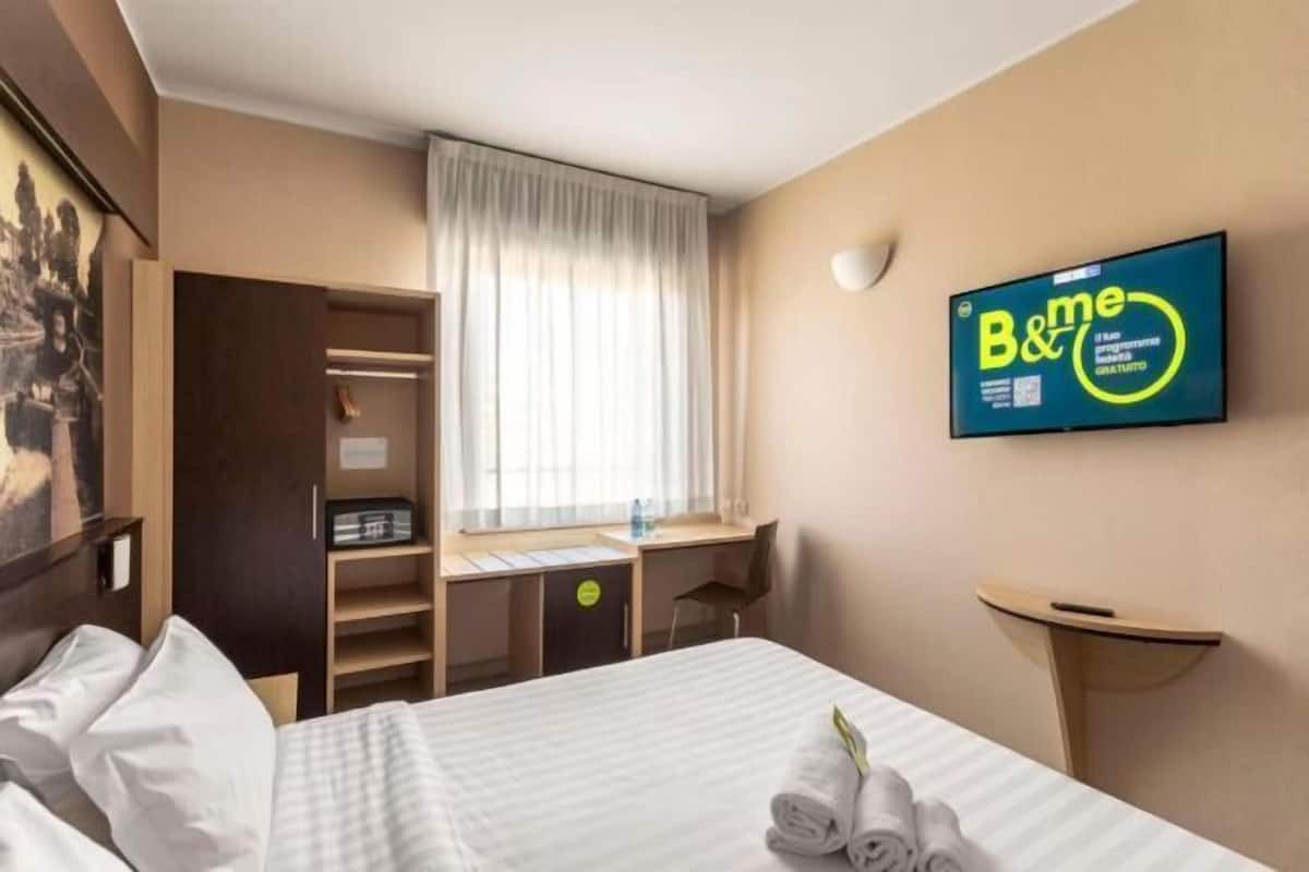 Couette en duvet d'oie, minibar, coffres-forts dans les chambres, bureau