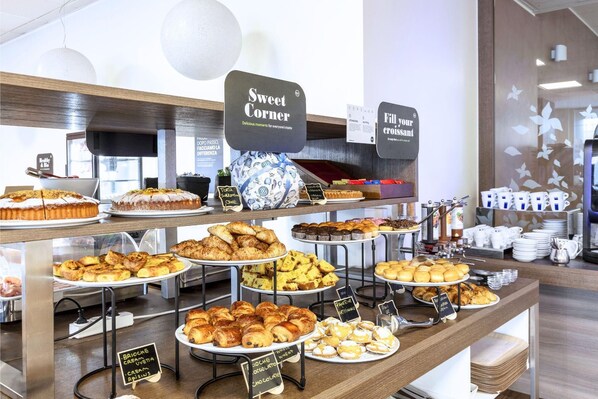 Daily buffet breakfast (EUR 12 per person)