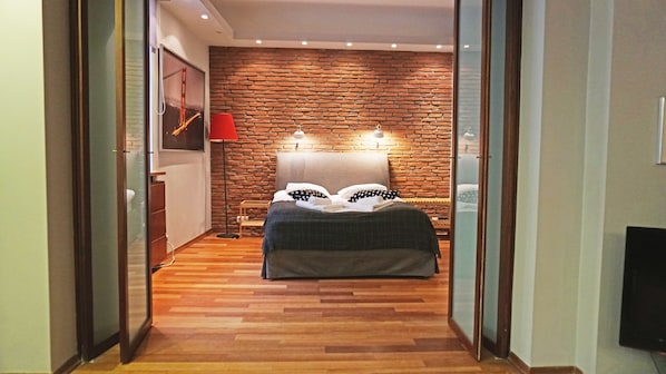 Economy-Studio