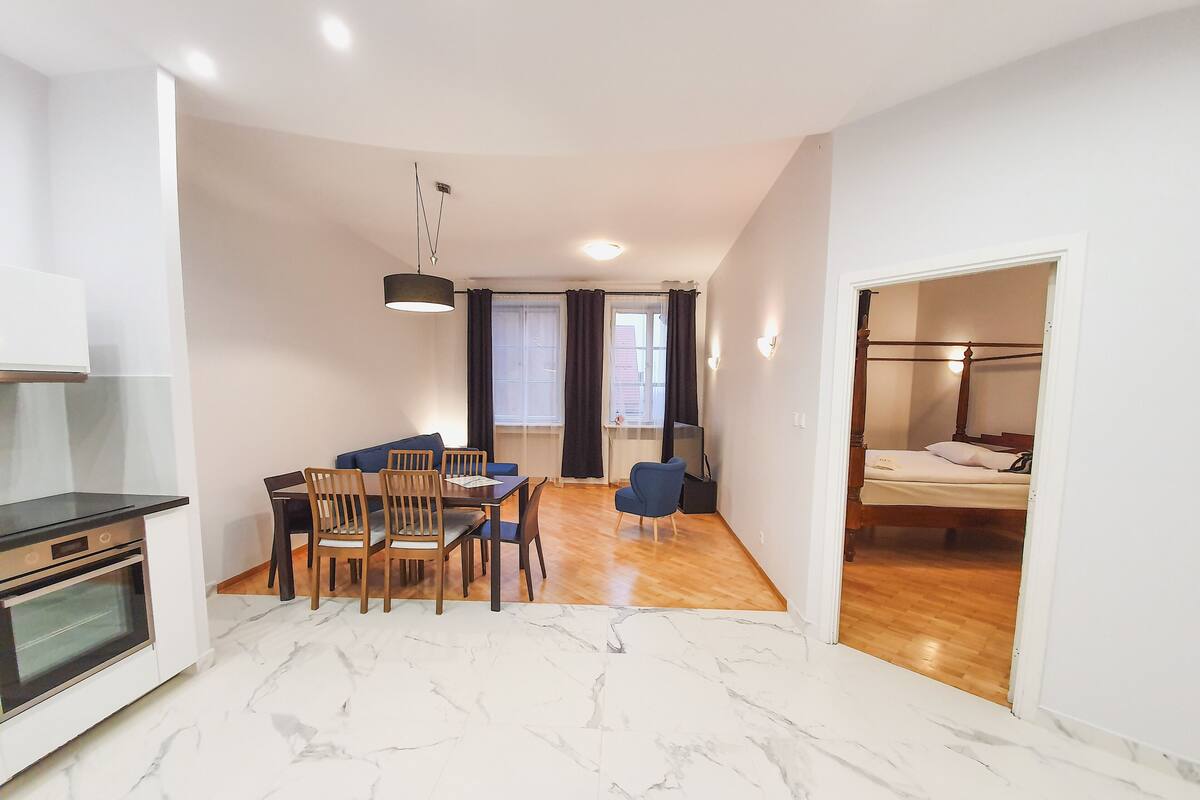 Premium Apartment, 1 Bedroom | Living room | TV