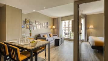 Appartement, 1 slaapkamer | Woonruimte | Een flatscreentelevisie